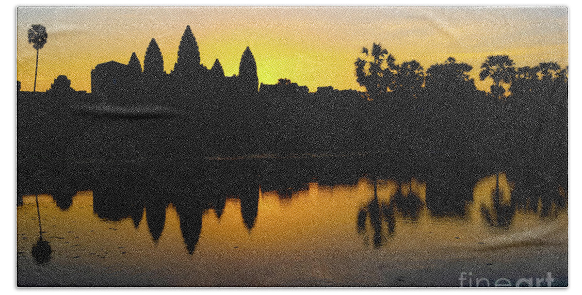 Sunrise Beach Sheet featuring the digital art Reflections of Angkor by Pravine Chester