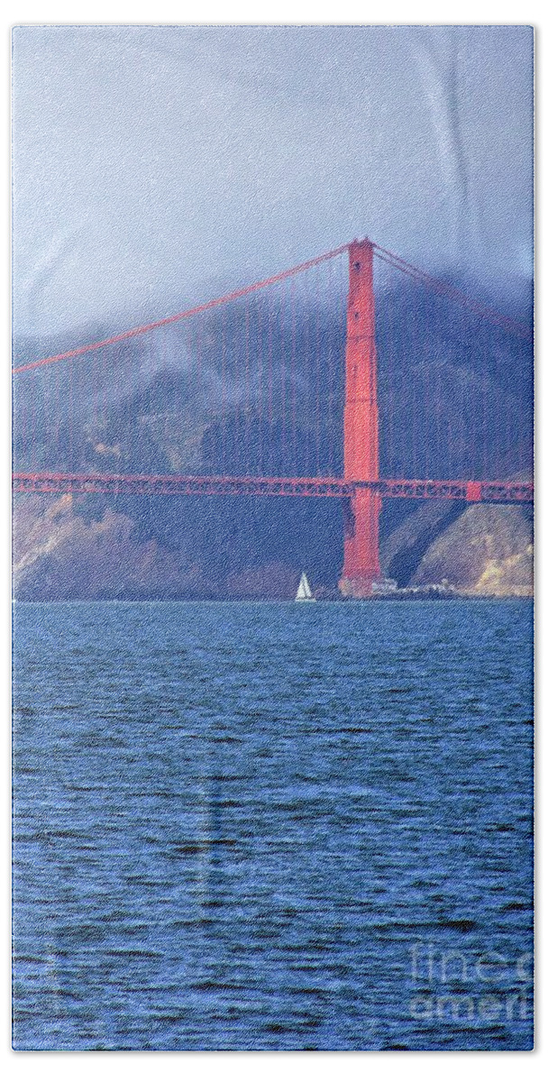 San Francisco Beach Towel featuring the photograph San Francisco Red by Suzanne Oesterling