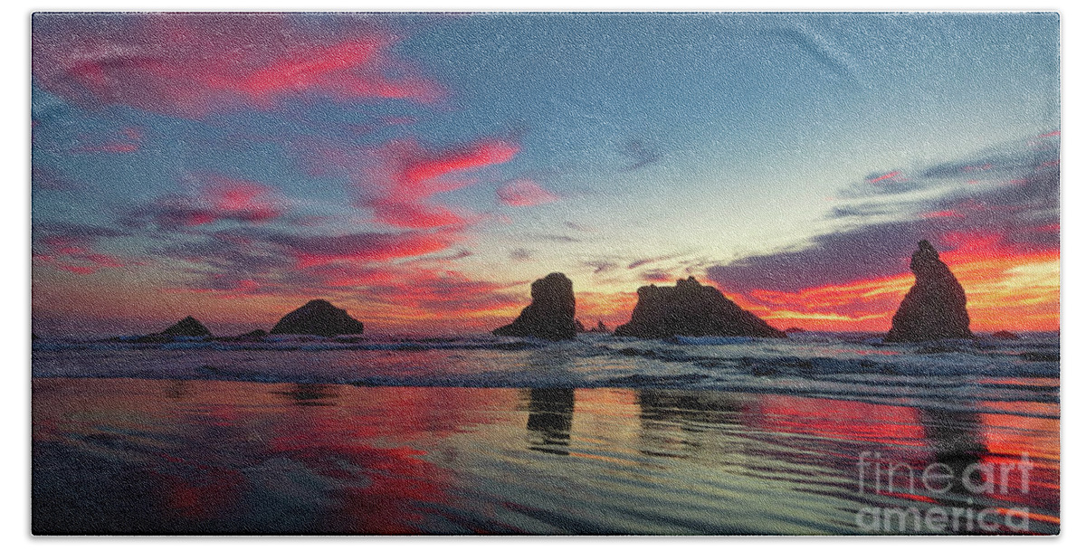 Bandon Beach Beach Towel featuring the photograph Sunset On Bandon Beach by Doug Sturgess
