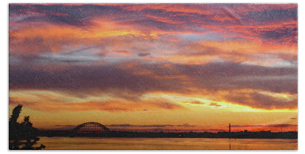 Sunsets Beach Towel featuring the photograph Sunset on the Delaware No. Two by Linda Stern