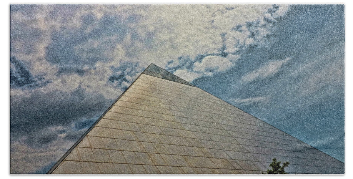 Memphis Beach Sheet featuring the photograph The Pyramid - Memphis by Allen Beatty