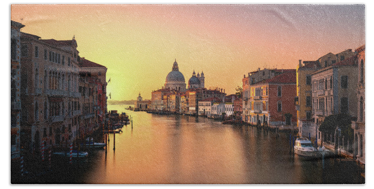 Venice Beach Towel featuring the photograph Red Sunrise over Venice by Stefano Orazzini