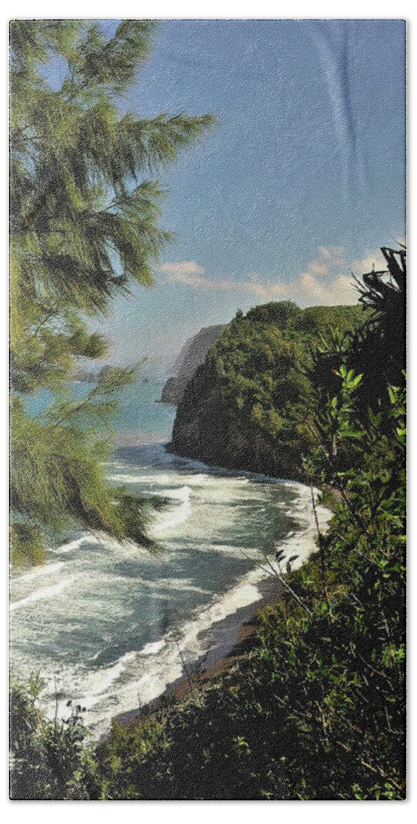 Pololū Beach Beach Towel featuring the photograph View to Pololu Beach by Heidi Fickinger
