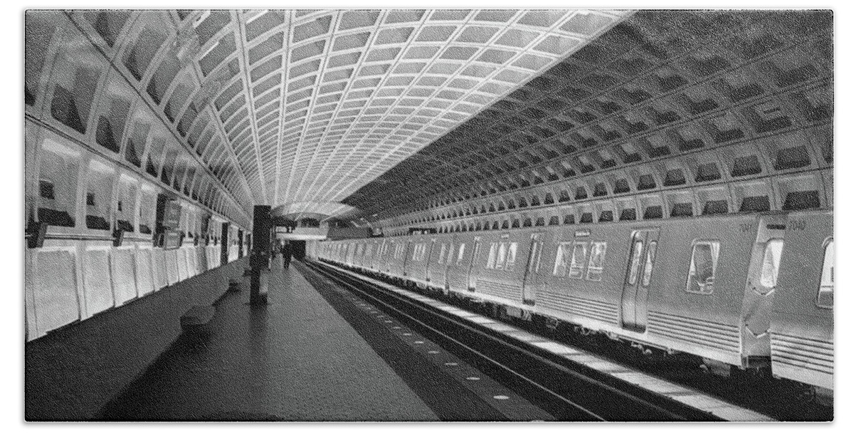 Metro Beach Sheet featuring the photograph Waiting at Pentagon City Station by Lora J Wilson