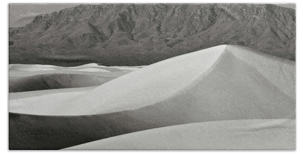White Sands Beach Towel featuring the photograph White Sands And San Andres Mountains by Robert Woodward