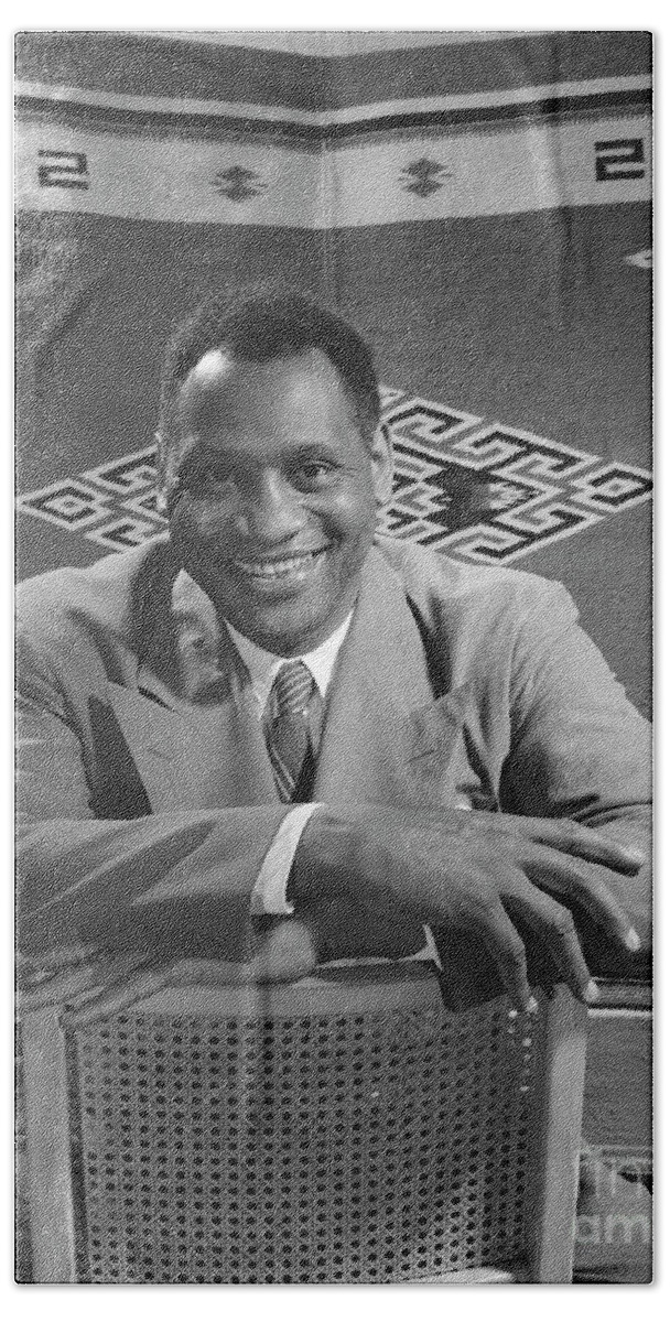 1942 Beach Towel featuring the photograph Paul Robeson #1 by Gordon Parks