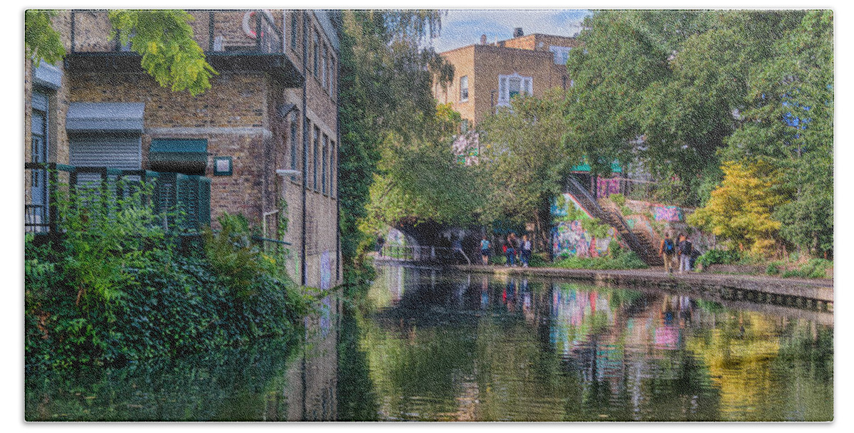 Wall Art Beach Towel featuring the photograph Regents Canal #2 by Raymond Hill