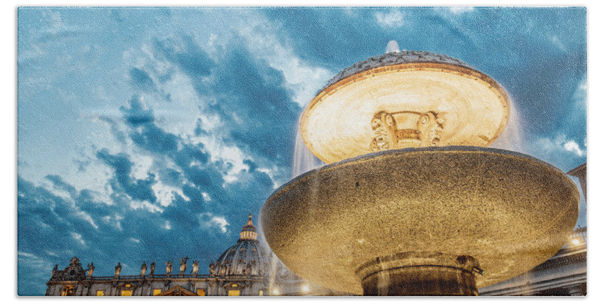 Fountain Beach Towel featuring the photograph St. Peter's Square in Rome, Italy by Fabiano Di Paolo