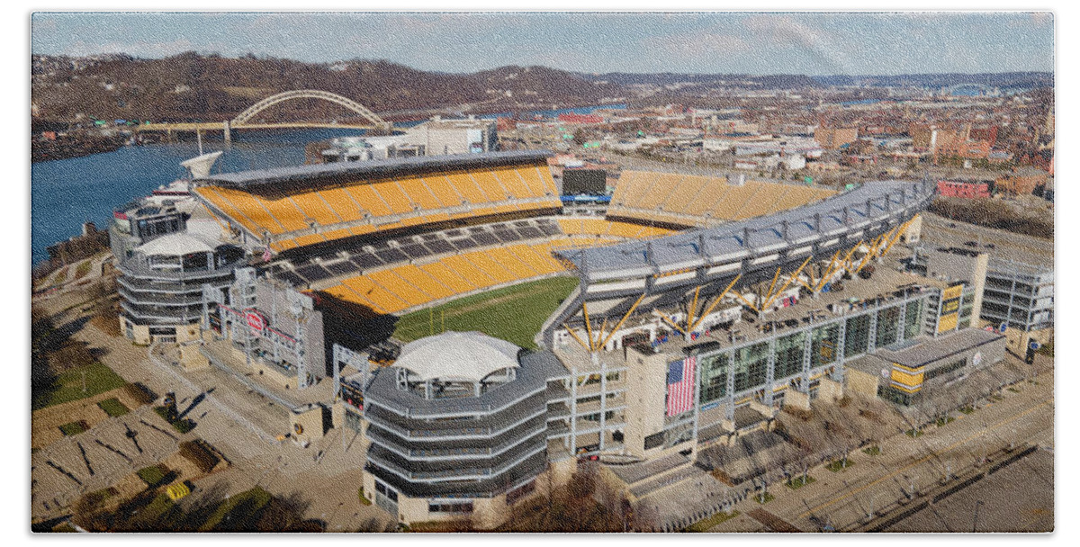 Pittsburgh Steelers Beach Towel featuring the photograph Pittsburgh Steelers Heinz Field in Pittsburgh Pennsylvania #11 by Eldon McGraw