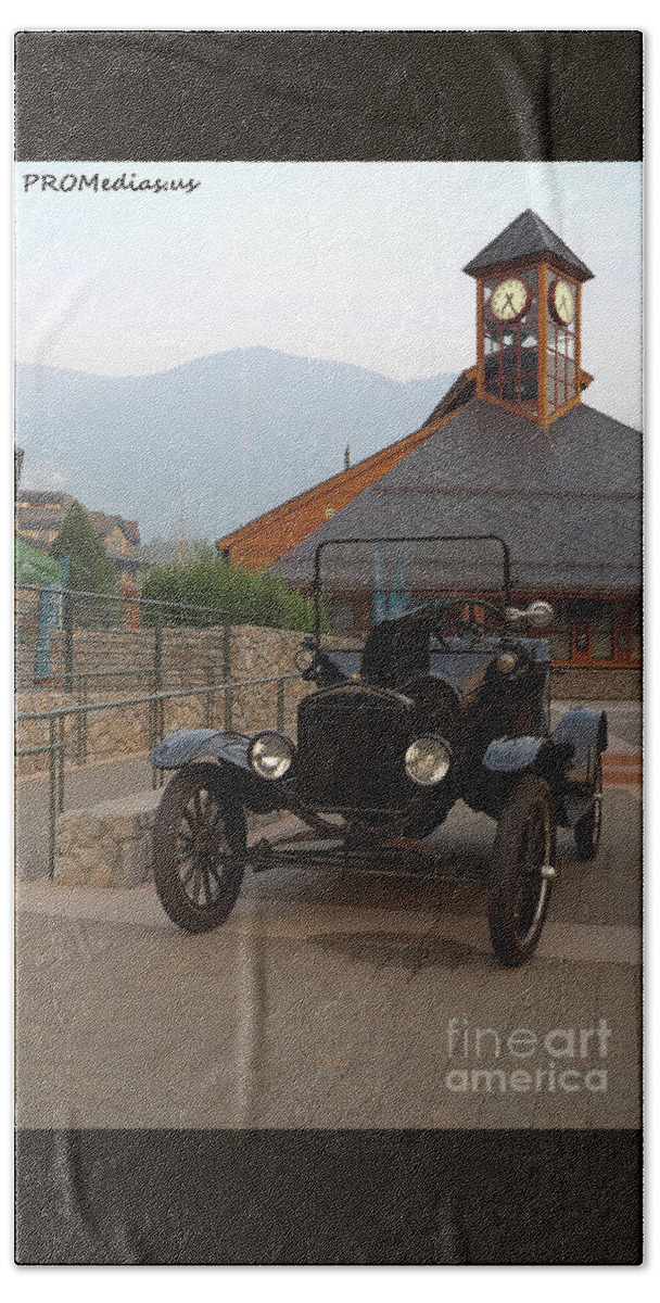 South Lake Tahoe Beach Towel featuring the photograph 1921 Ford model T convertible by PROMedias US