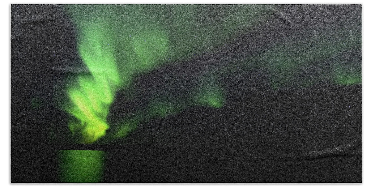 Northern Lights Beach Towel featuring the photograph Northern Lights #9 by Shixing Wen