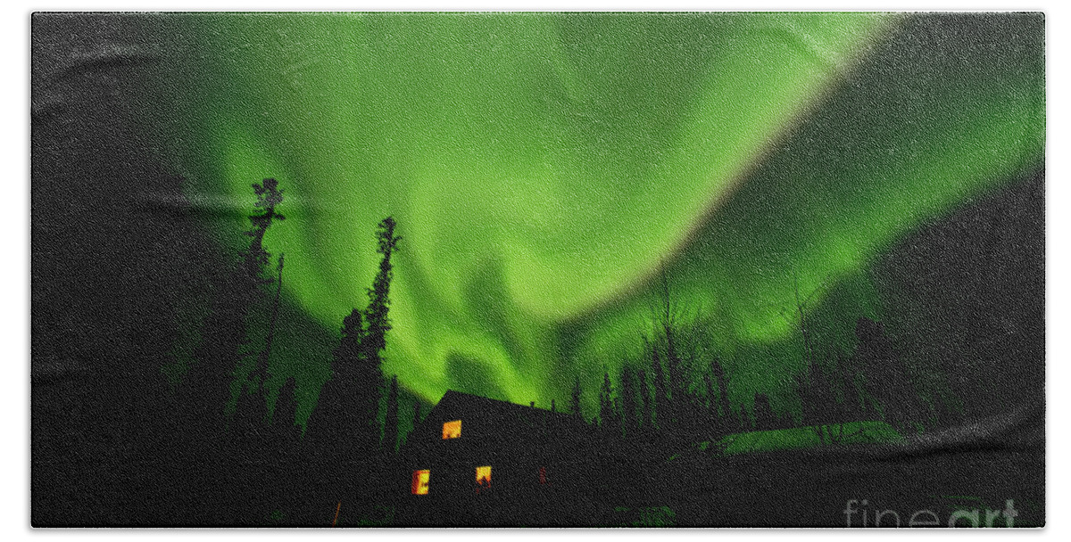 00551581 Beach Towel featuring the photograph Aurora Borealis Alaska by Michael Quinton