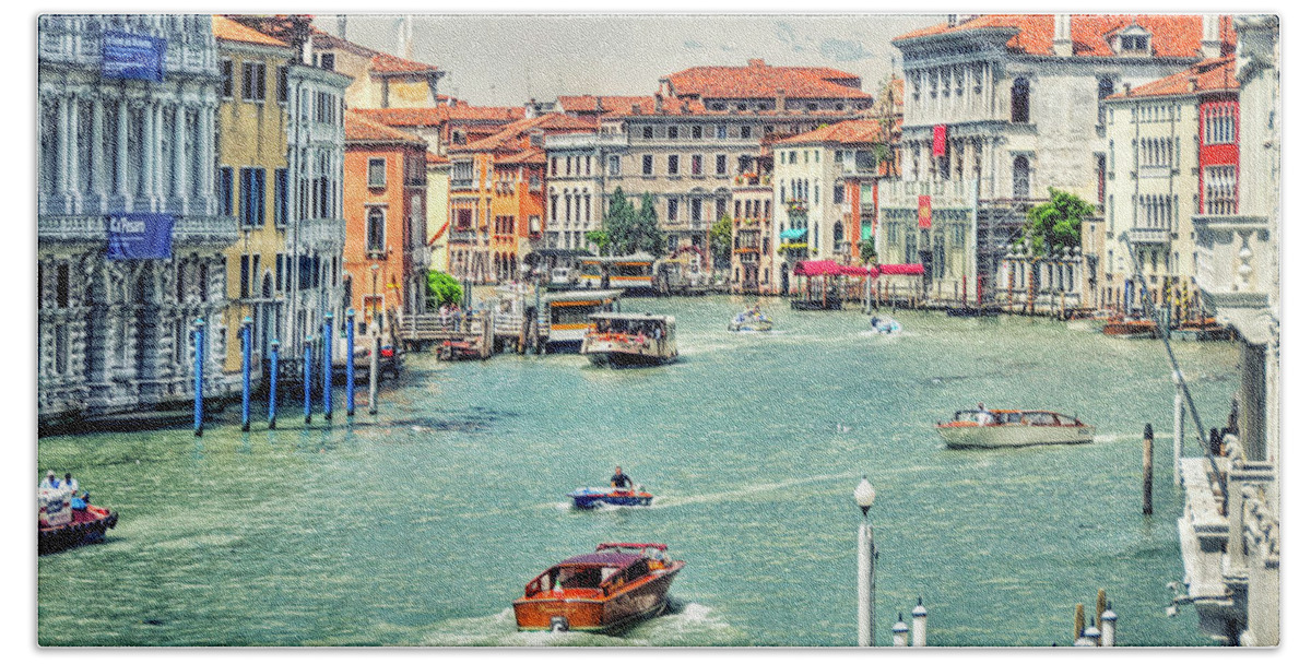 Venice Beach Towel featuring the photograph Boats On The Grand Canal by Joseph S Giacalone