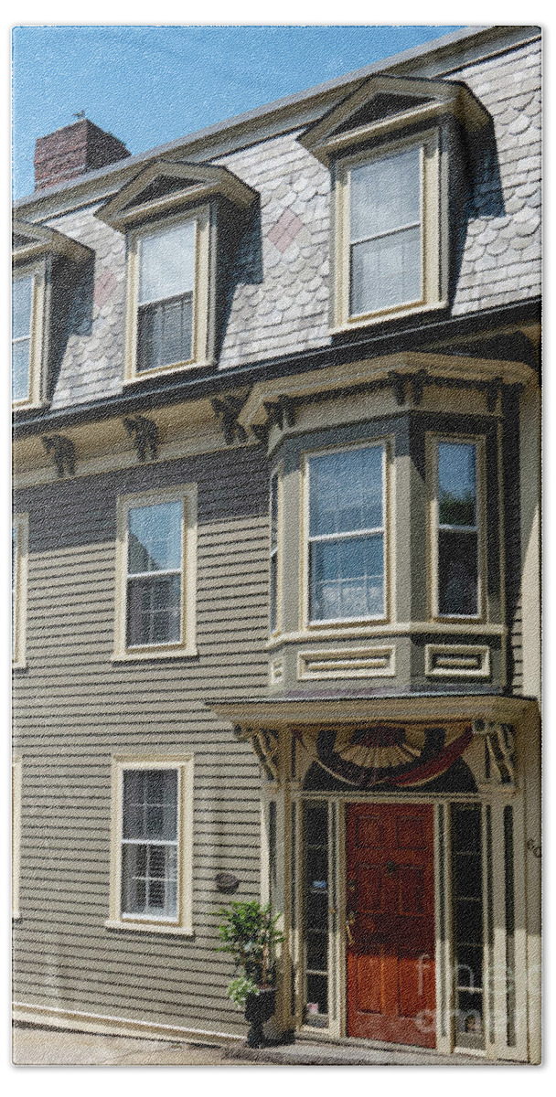 Boston Beach Towel featuring the photograph Boston Townhouse by Bob Phillips