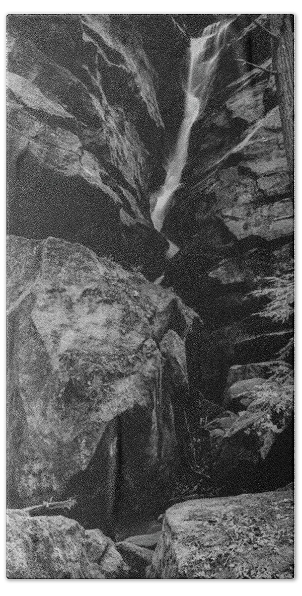 Broken Rock Falls Black And White Beach Towel featuring the photograph Broken Rock Falls Ohio Black And White by Dan Sproul