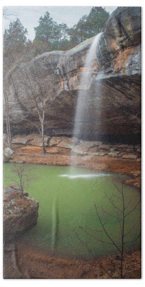 Waterfall Beach Towel featuring the photograph Cedar Falls by Grant Twiss