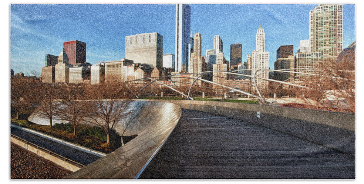 Bp Pedestrian Bridge Beach Sheet featuring the photograph Chicago Skyline at Sunrise by Sebastian Musial