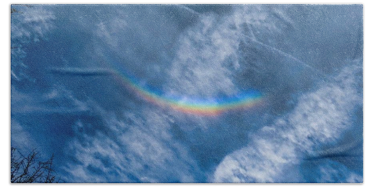 Radiant Beach Towel featuring the photograph Circumzenithal Arc and Contrail by Judy Kennedy