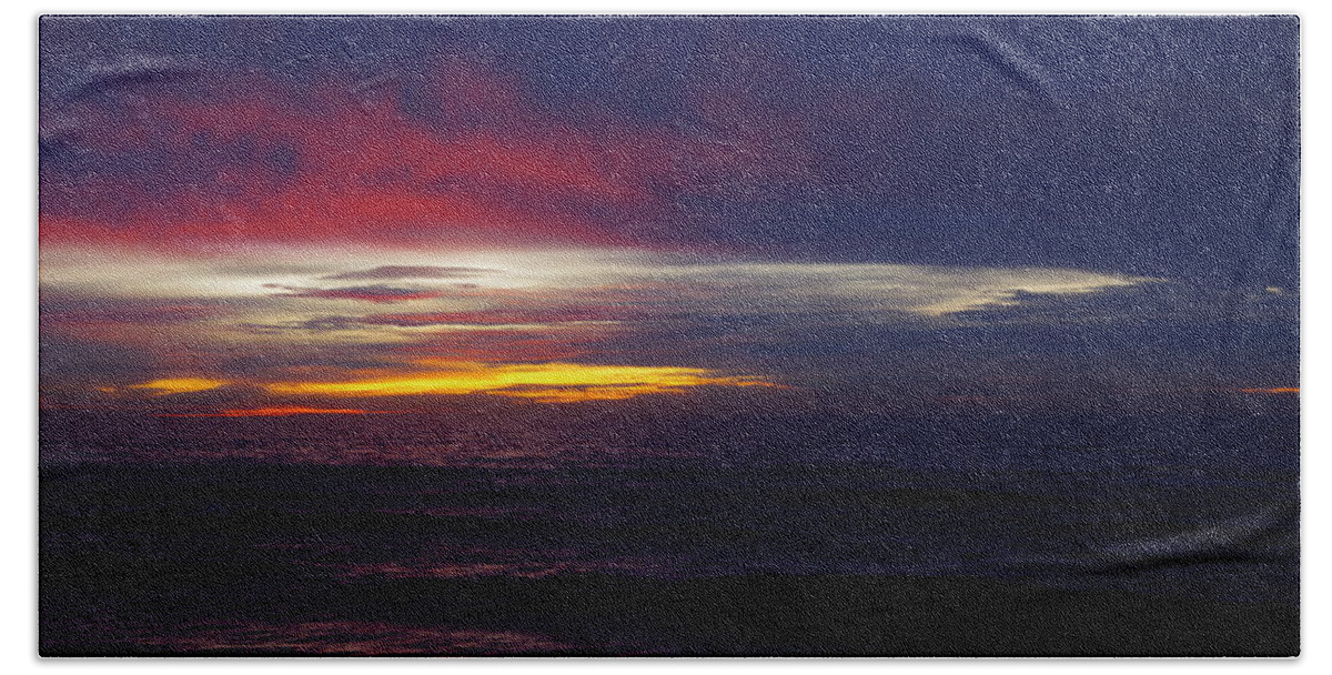 Sunrise Beach Towel featuring the photograph Dawn's Early Light by Greg Graham