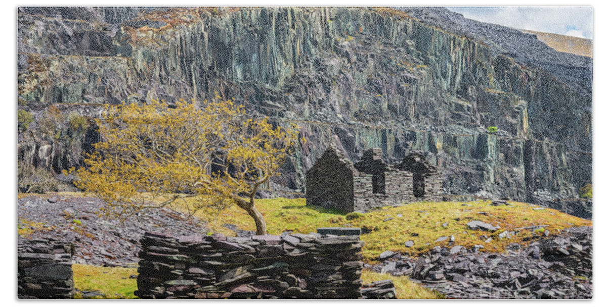 Llanberis Beach Towel featuring the photograph Dinorwic Slate Quarry North Wales by Adrian Evans