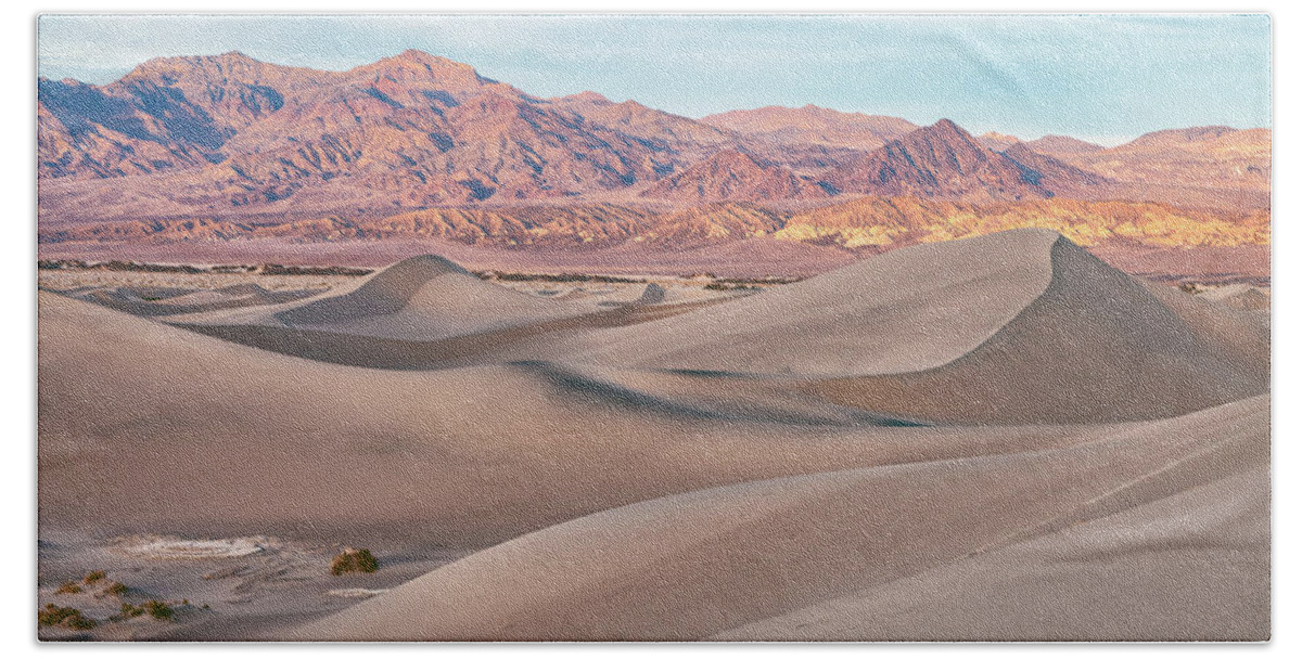 Death Valley National Park Beach Towel featuring the photograph Desert Monuments by Jonathan Nguyen