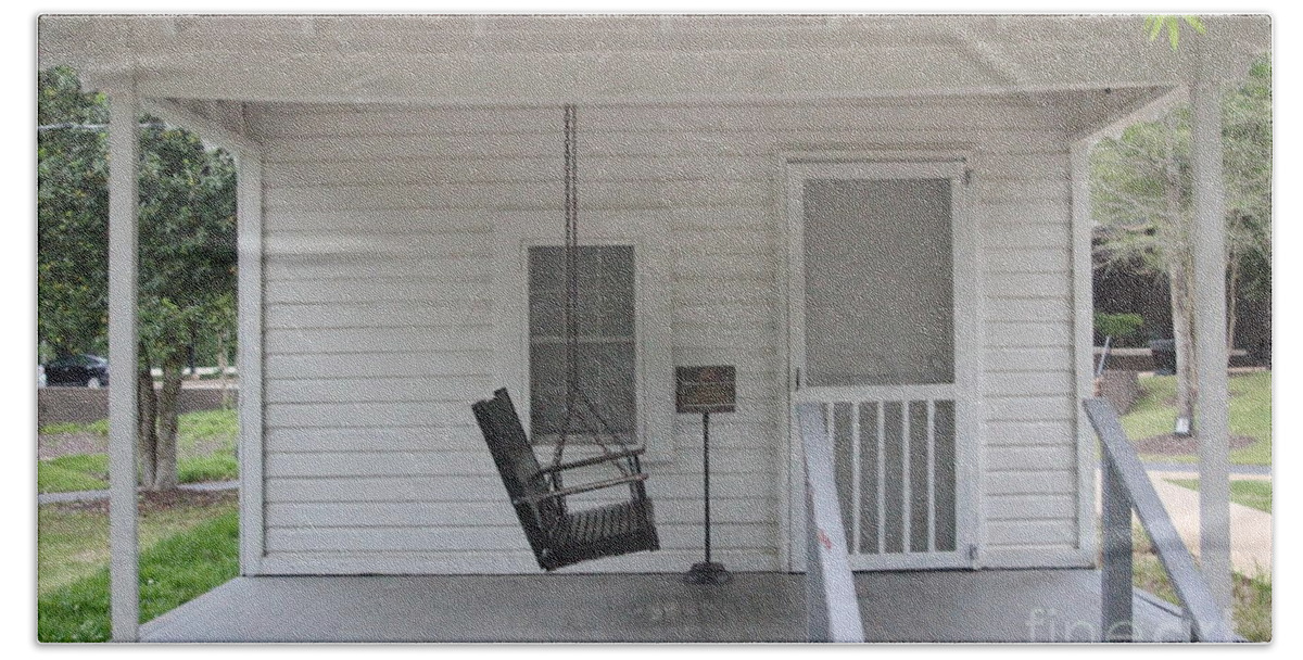 Elvis Beach Towel featuring the photograph Elvis Birthplace Tupelo Mississippi by Chuck Kuhn