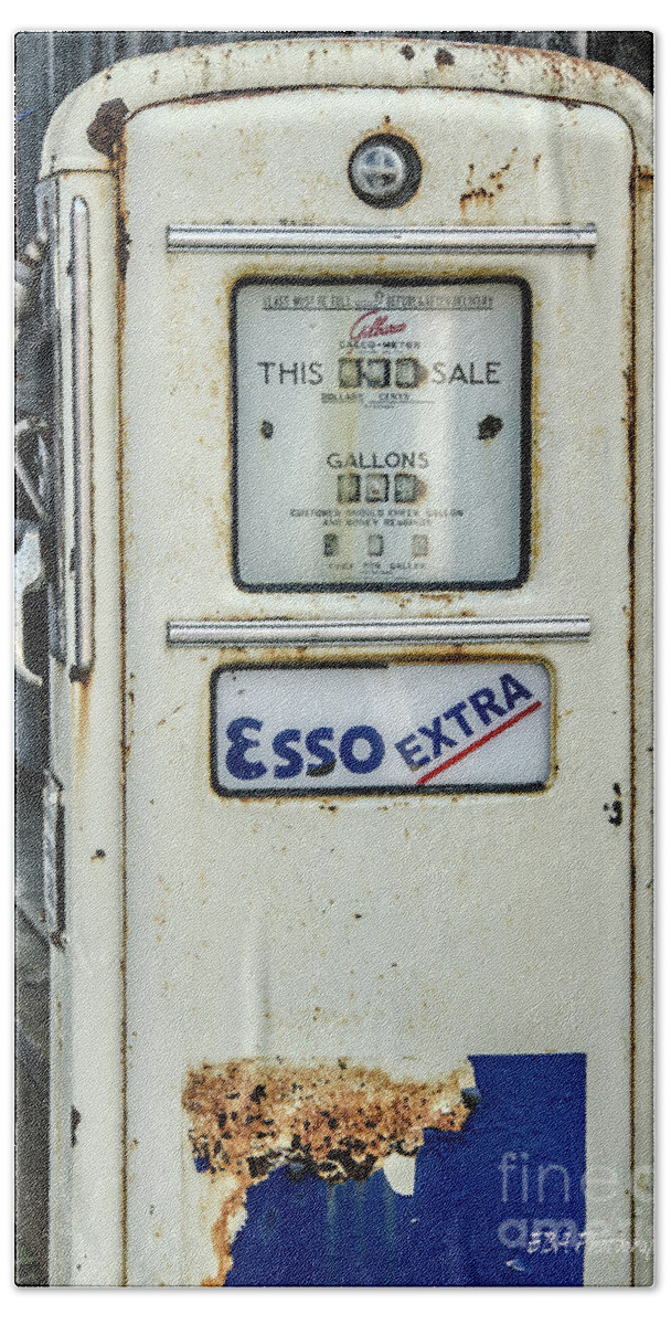 Old Gas Pump Beach Towel featuring the photograph Esso Extra by Elaine Berger