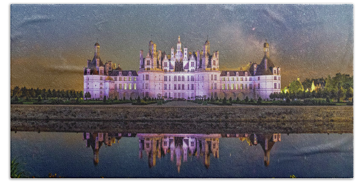 Chambord Beach Towel featuring the photograph Fairytale by Ralf Rohner