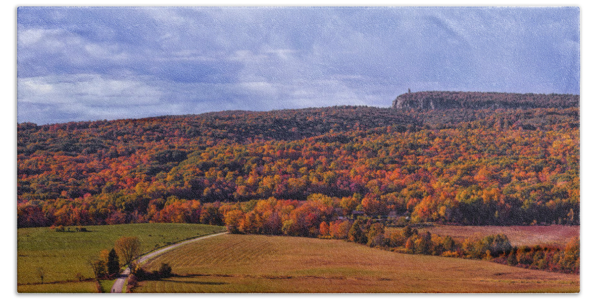 Hudson Valley Beach Towel featuring the photograph Fall At The Gunks NY by Susan Candelario
