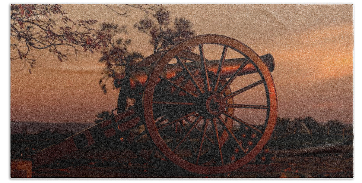 Cannons Beach Sheet featuring the photograph Gettysburg - Cannon with Cannon Balls at Sunrise by Liza Eckardt