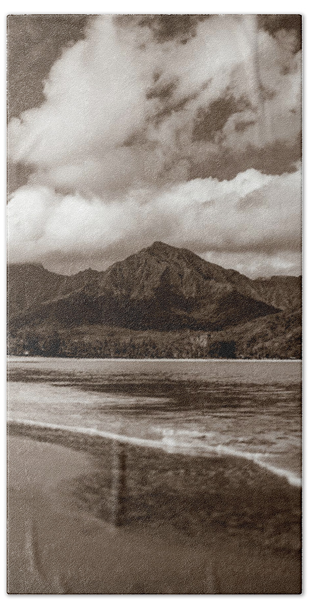 Hawaii Beach Towel featuring the photograph Hanalei Bay by David Whitaker Visuals
