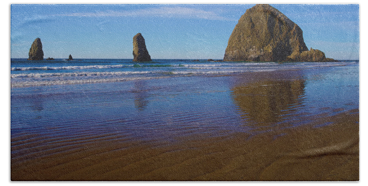 Oregon Beach Sheet featuring the photograph Haystack Rock Panoramic by Todd Kreuter