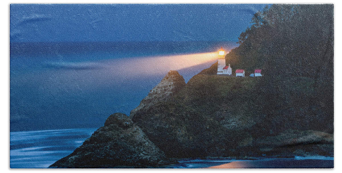 Heceta Head Lighthouse Beach Towel featuring the photograph Heceta Head Lighthouse by Peter Boehringer