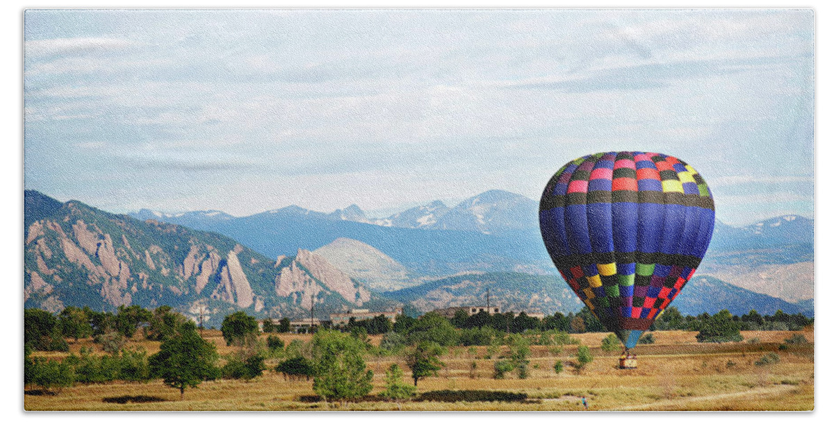 Hot Air Balloon Beach Towel featuring the photograph Hot Air Balloon with Mountains by Marilyn Hunt