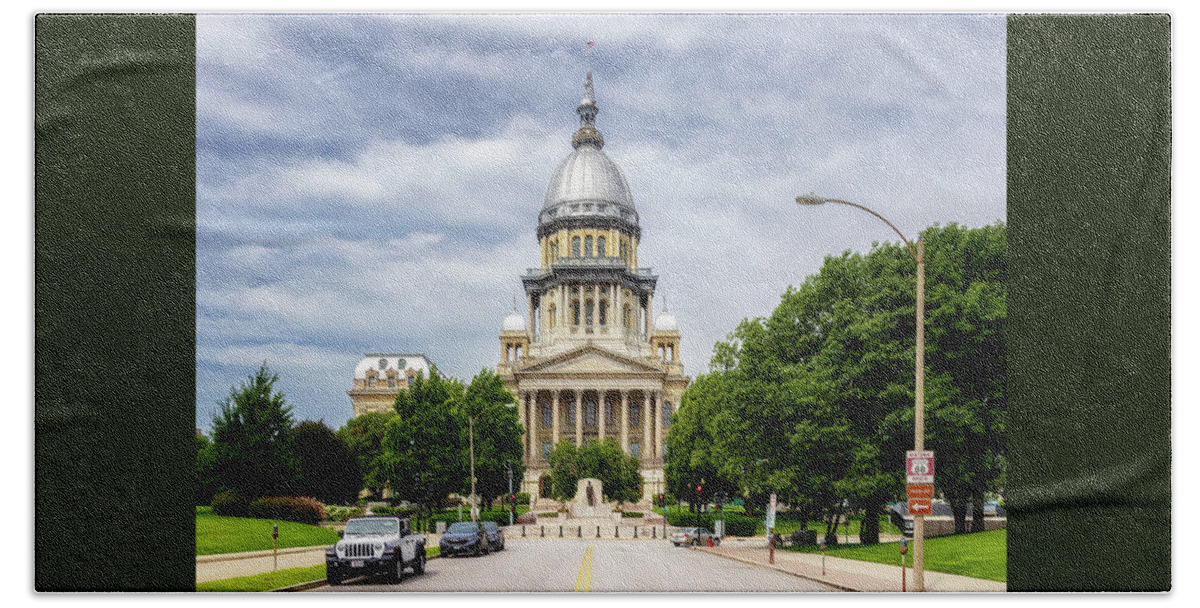 Illinois State Capitol Beach Towel featuring the photograph Illinois State Capitol - Route 66 - Springfield, IL by Susan Rissi Tregoning