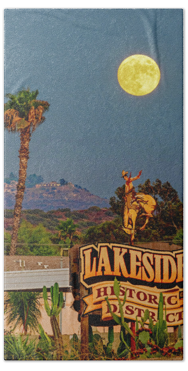 Lakeside Beach Towel featuring the photograph Lakeside Moonrise by Dan McGeorge
