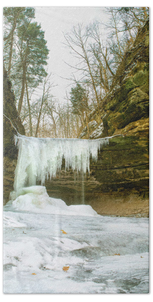 Starved Rock State Park Beach Towel featuring the photograph LaSalle Canyon in February by Ray Silva