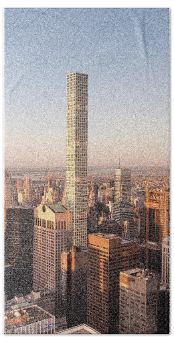New York Beach Towel featuring the photograph Midtown Manhattan At Sunset by Alberto Zanoni