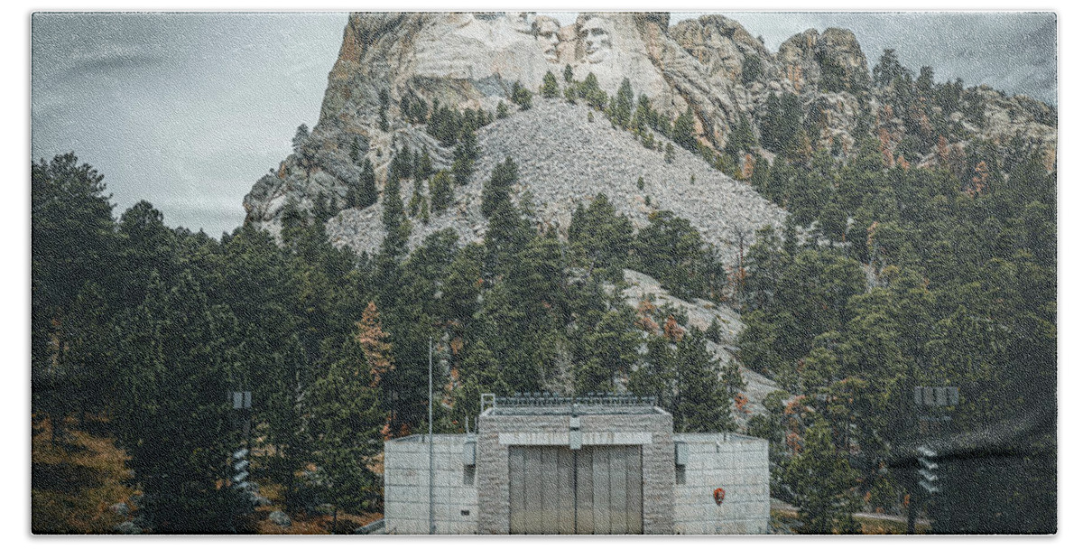 Mount Rushmore Beach Towel featuring the photograph Moody Mount Rushmore by Dan Sproul