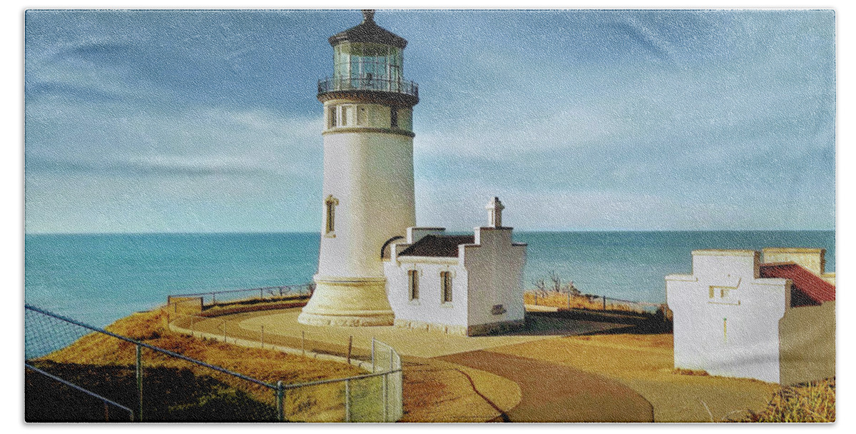North Head Lighthouse Beach Sheet featuring the photograph North Head Lighthouse by John Poon