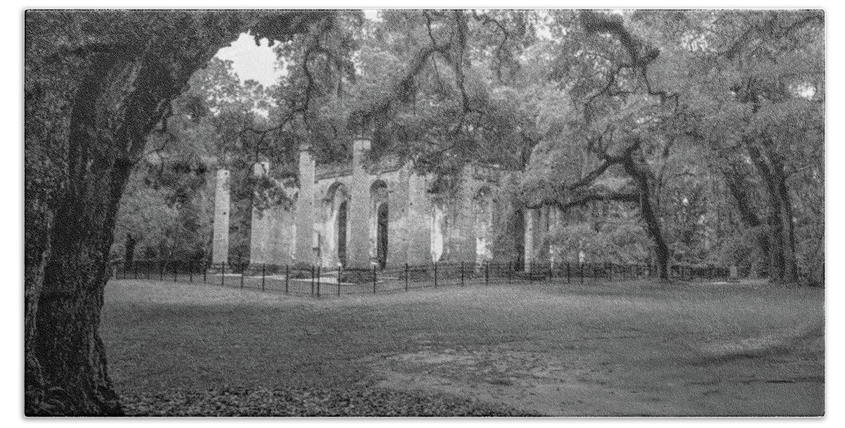 Yemassee Beach Towel featuring the photograph Old Sheldon Church Ruins in Black and White by Cindy Robinson