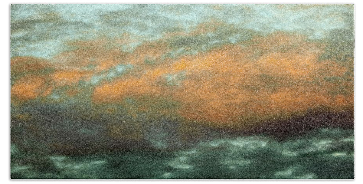 Winter Beach Towel featuring the photograph Ominous Cumulus by Richard Thomas