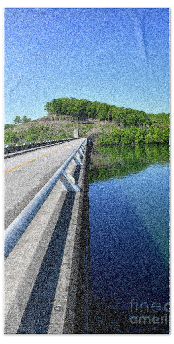 Norris Dam Beach Towel featuring the photograph On The Road 16 by Phil Perkins