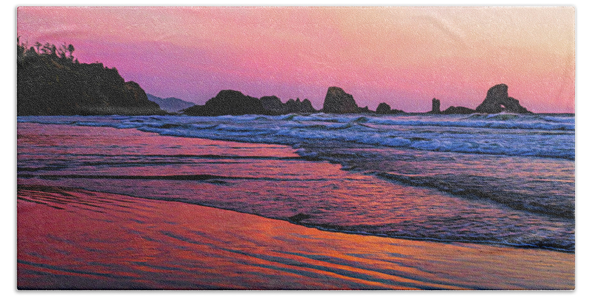 Oregon Coast Beach Towel featuring the photograph Oregon Coast Sunset by Jaki Miller