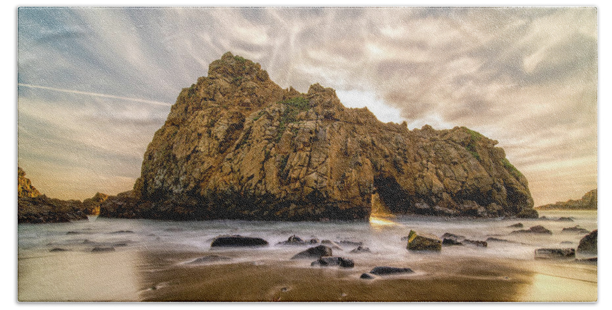 Pfieffer Beach Beach Towel featuring the photograph Pfieffer Beach Sunset - Keyhole Offset by Kenneth Everett