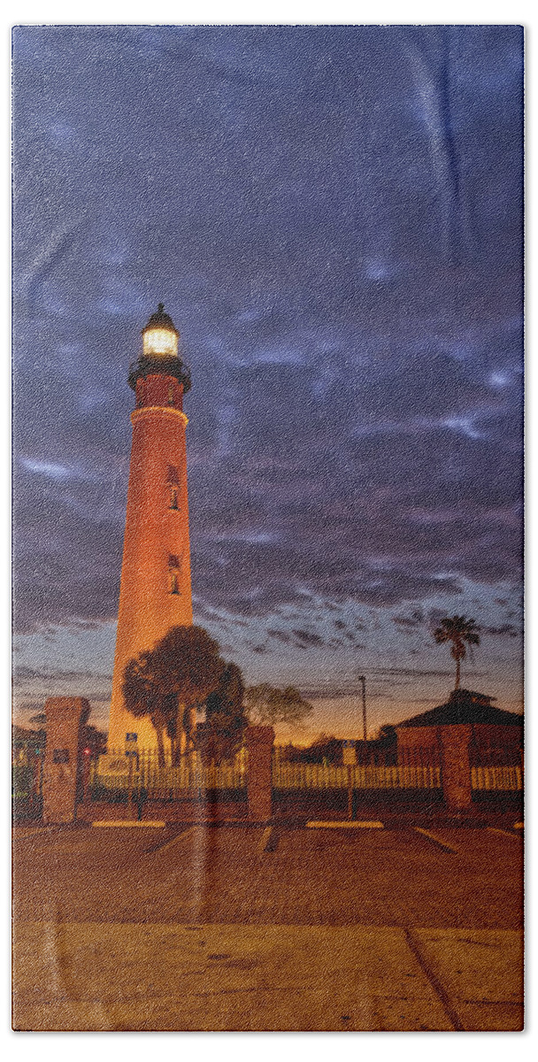 Donnatwifordphotography Beach Towel featuring the photograph Ponce De Leon Lighthouse by Donna Twiford