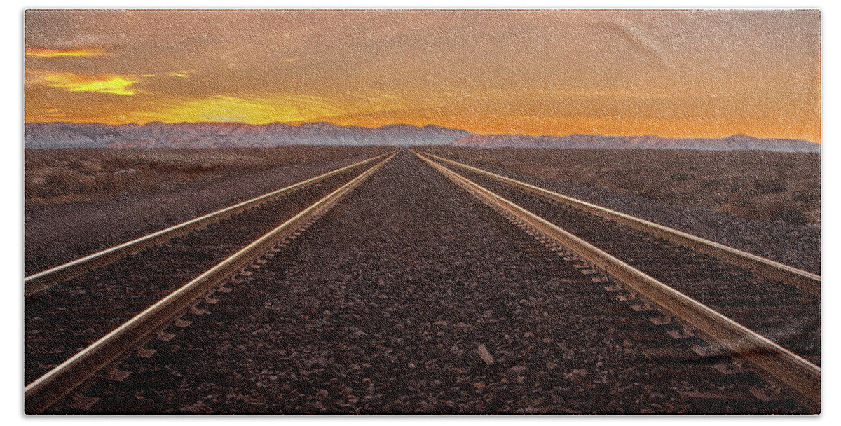 Sunset Beach Towel featuring the photograph Rails Into the Sunset by Mike Lee