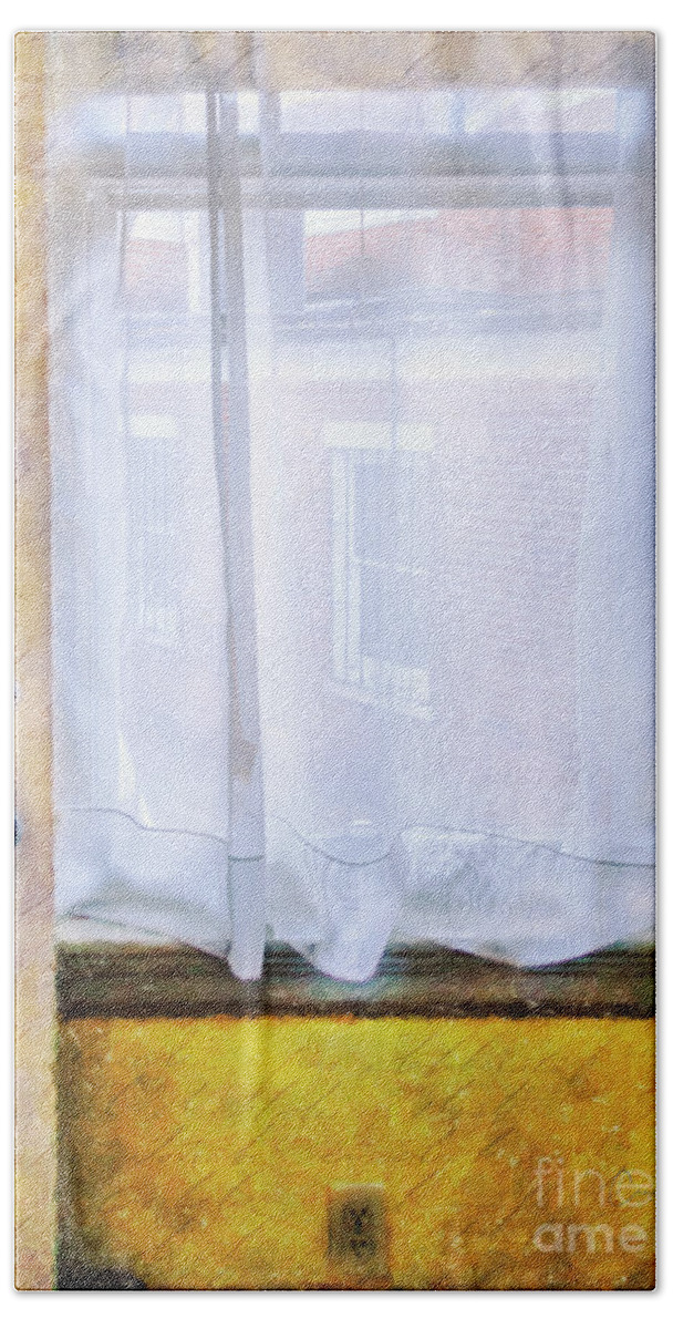 Berkshires Beach Towel featuring the photograph Red Lion Inn Window by Craig J Satterlee