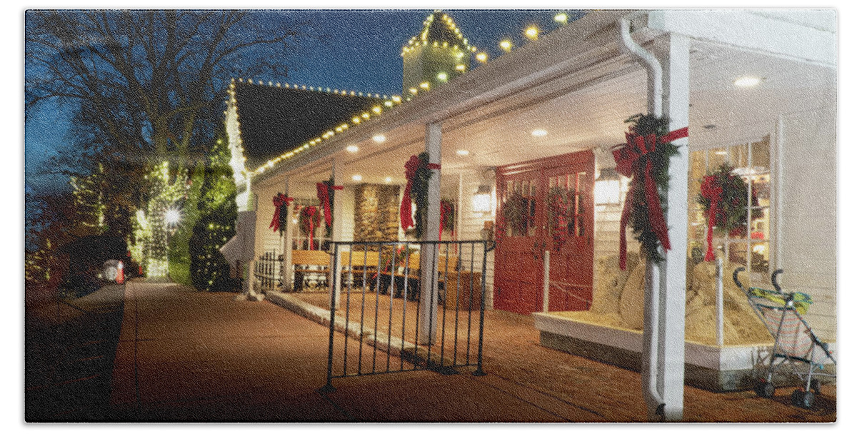 Smithville Beach Sheet featuring the photograph Smithville Inn at Christmas by Kristia Adams