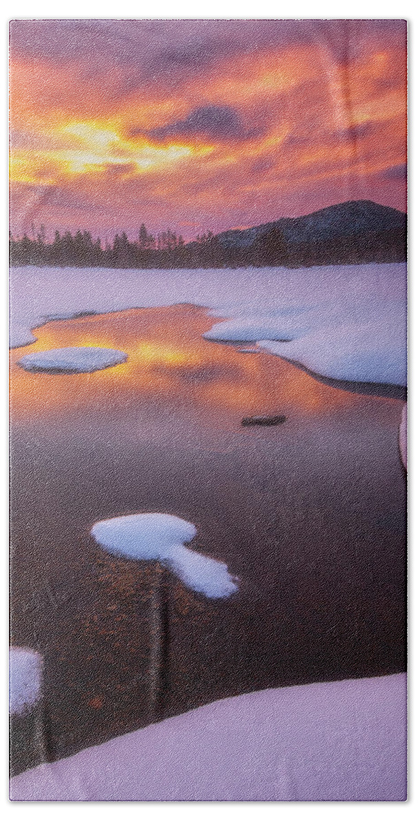Colorado Beach Towel featuring the photograph Snowy Sunrise at Sprague Lake by Darren White